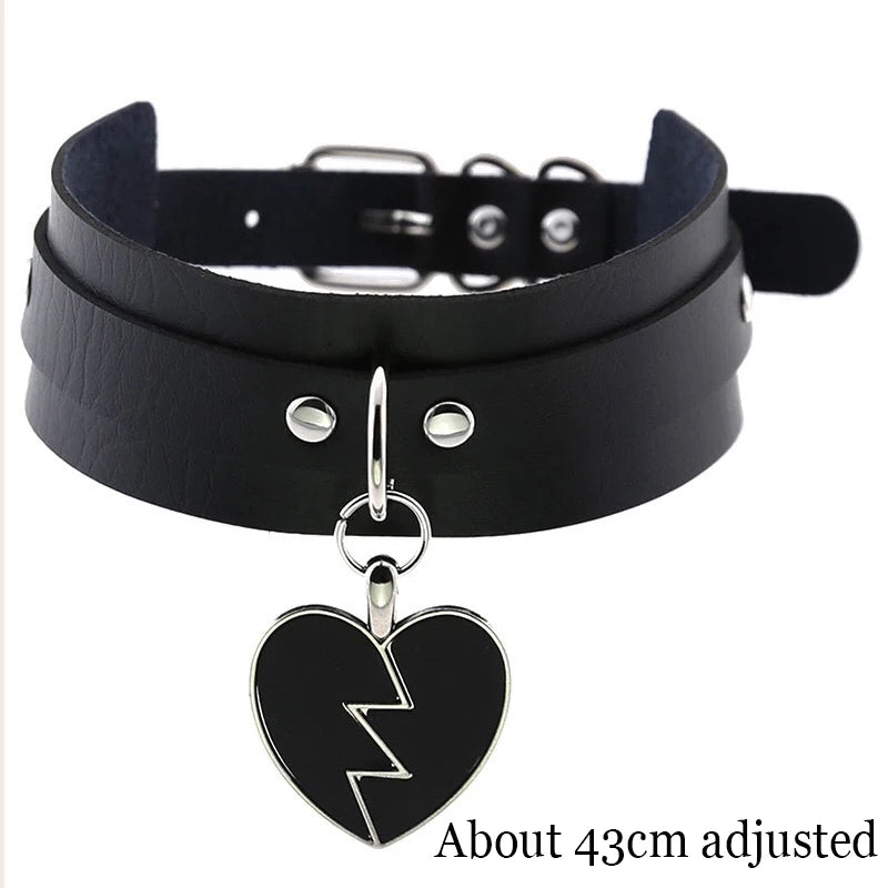 Woman Black Bat Punk Choker Collar Necklace Sexy PU Leather Heart Lock Key Spike Gothic Cosplay Accessories Party Jewelry New